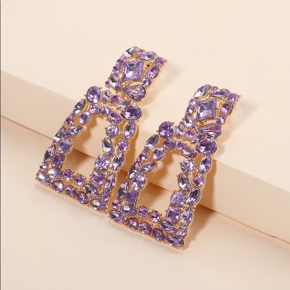 💜 RHINESTONE PURPLE EARRINGS! - Picture 2 of 6